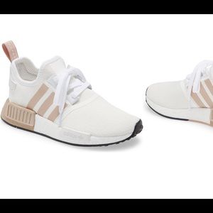 adidas Originals Women's NMD_R1 shoes. Size 8